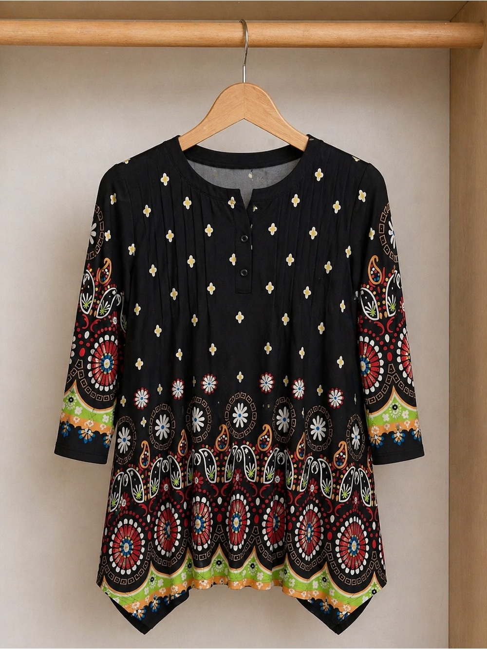 White Mark Boho Tunic Top Women’s Size XL Black Floral Medallion 3/4 Sleeve
